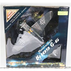 MESSERSCHMITT 1:24 SCALE FIGHTER PLANE (NEW)