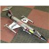 Image 2 : F-104 CG FIGHTER JET MODEL - USAF