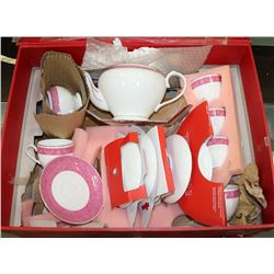 RED ROSE TEA SET
