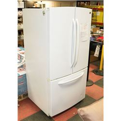 WHITE GE 22.1 CB FT FRENCH DOOR FRIDGE