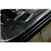 Image 9 : 13 JET HOT TUB, 2 SEATS 2 LOUNGERS, LOW PROFILE,