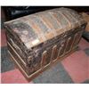 Image 2 : ANTIQUE HUMPBACK TRUNK WITH EMBOSSED GILT &