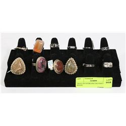 TRAY OF STERLING SILVER FASHION RINGS.