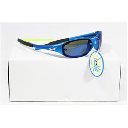 CASE OF OAKLEY REPLICA  SMOKE BLUE SUNGLASSES