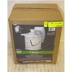 NEW OUTDOOR LANTERN-TYPE LUMINAIRE FIXTURE