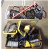 Image 1 : 2 BINS OF CONSTRUCTION LIGHTS