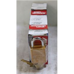 GROUP OF 8 AMERICAN LOCK PADLOCKS W/ KEYS