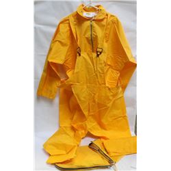 GROUP OF 2 3PC RAINSUIT NATPAC SIZE XL & XXL