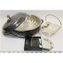 ESTATE BOX OF SILVER PLATE SERVING ITEMS