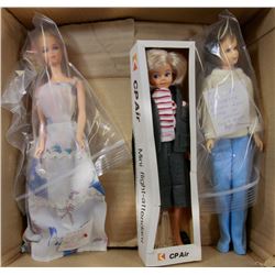 FLAT OF 1960'S DOLLS