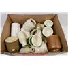 Image 1 : BOX OF VINTAGE JUGS AND CUPS