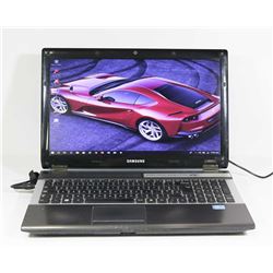 15.3" SAMSUNG LAPTOP iNTEL i5 W/WIN 10 PRO