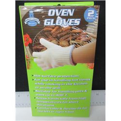 1 New Pair of Oven Gloves Excellent for BBQ & Camping