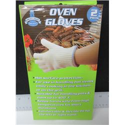 1 New Pair of Oven Gloves Excellent for BBQ & Camping
