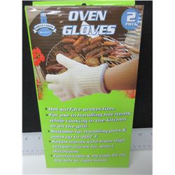 1 New Pair of Oven Gloves Excellent for BBQ & Camping