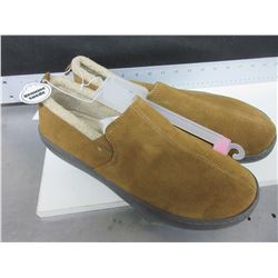 New Mossimo Genuine Suede Slippers non marking sole size 11