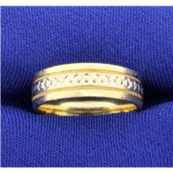 Unique Connected Circle and Beaded edge Gold Wedding Band Ring