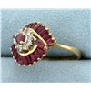 Image 2 : Vintage Natural Ruby and Diamond Ring in 14K Yellow Gold