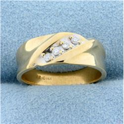 Diamond Wedding Band Ring in 14K Yellow Gold