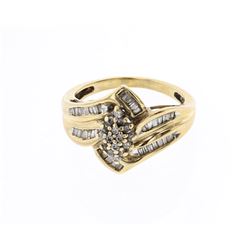 Vintage 10K Gold & Diamond Ring