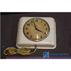 Vintage 1950's Working Westclox Wall Clock