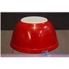 Image 2 : 1 Medium Sized Vintage Pyrex Bowl (Red)