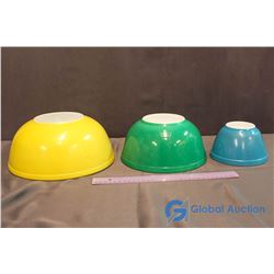 Set of 3 Vintage Pyrex Bowls (Yellow, Green & Blue - Missing the Red Bowl)
