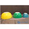 Image 1 : Set of 3 Vintage Pyrex Bowls (Yellow, Green & Blue - Missing the Red Bowl)