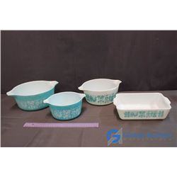 Set of 3 Vintage Pyrex Butter print Bowls & 1 Butter print Casserole Dish (1957-1968)