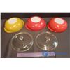 Image 3 : Set of 3 Vintage Pyrex Bowls 2 w/ Lids (2 Flamingo 1952-1956;1 Yellow - 1956-1962)