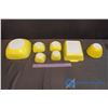Image 3 : Large Lot of Assorted Yellow Pyrex Dishware (7)