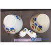 Image 4 : 4 Pieces of Fire King Dishware - 2 Deep Bowls & Set of Salt & Pepper Shakers