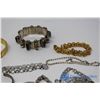 Image 3 : Lot of Bracelets