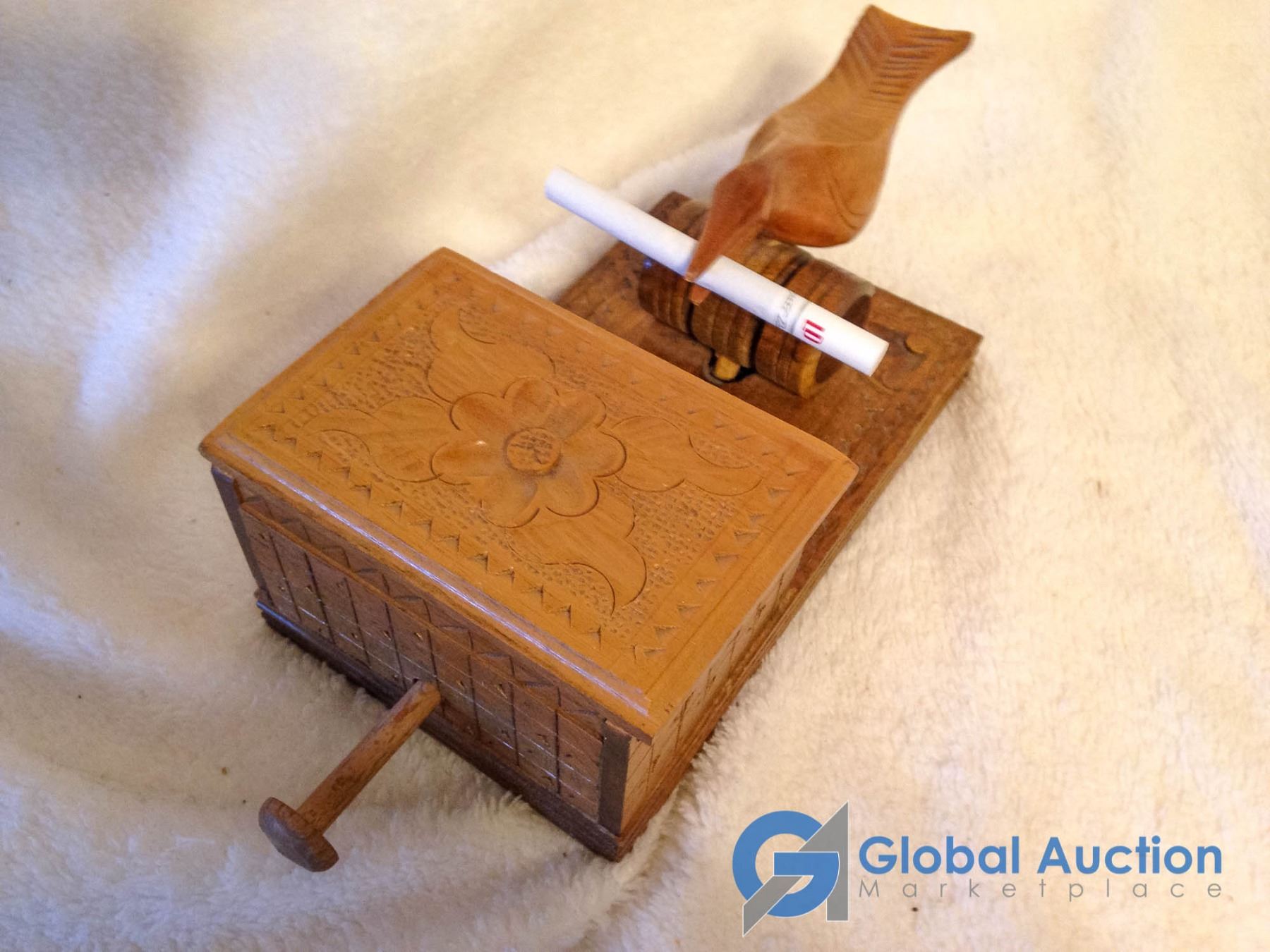 Vintage Wooden Carved Bird Cigarette Dispenser