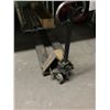 Image 3 : (3) Lift-Rite Hydraulic Pallet Jacks