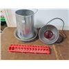 Image 1 : 2 CHICKEN FEEDERS & HEAT LAMPS