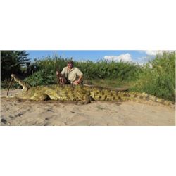 MOZAMBIQUE - NILE CROCODILE HUNT WITH RIFLE FOR TWO HUNTERS