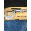 Image 2 : MITUTOYO MICROMETER SET 0-25MM