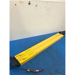 (2) STI LIGHT CURTAIN RECEIVER *SEE PICS FOR PART NUMBER*