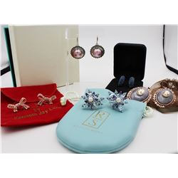 5 PAIRS OF COSTUME EARRINGS