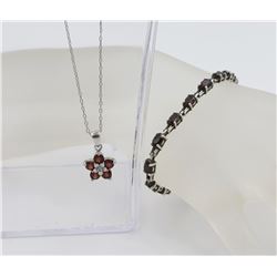 BEAUTIFUL GARNET NECKLACE AND BRACELET