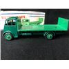 Image 2 : DINKY TOYS #913 GUY FLAT TRUCK w/ TAILBOARD & CHASSIS (ORIGINAL BOX)