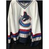 Image 1 : VANCOUVER CANUCKS HOCKEY JERSEY (SIZE XXXL)