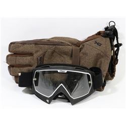 PAIR OF DAKINE SKI GLOVES MEN'S SIZE L &