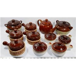BOX OF VINTAGE BROWN SOUP BOWLS WITH HANDLES