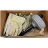 Image 1 : LOT OF WORK GLOVES AND LARGE RIGID TOILET SNAKE