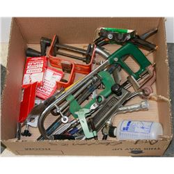 ESTATE FLAT OF ASSORTED HAND TOOLS AND HARDWARE