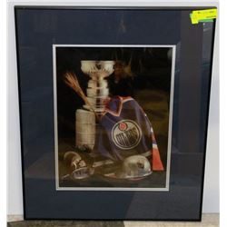 FRAMED EDMONTON OILERS PICTURE