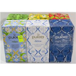 LARGE BUNDLE OF ASSORTED TEA