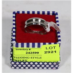 MENS WEDDING STYLE BAND RING SZ 10 JEWELRY